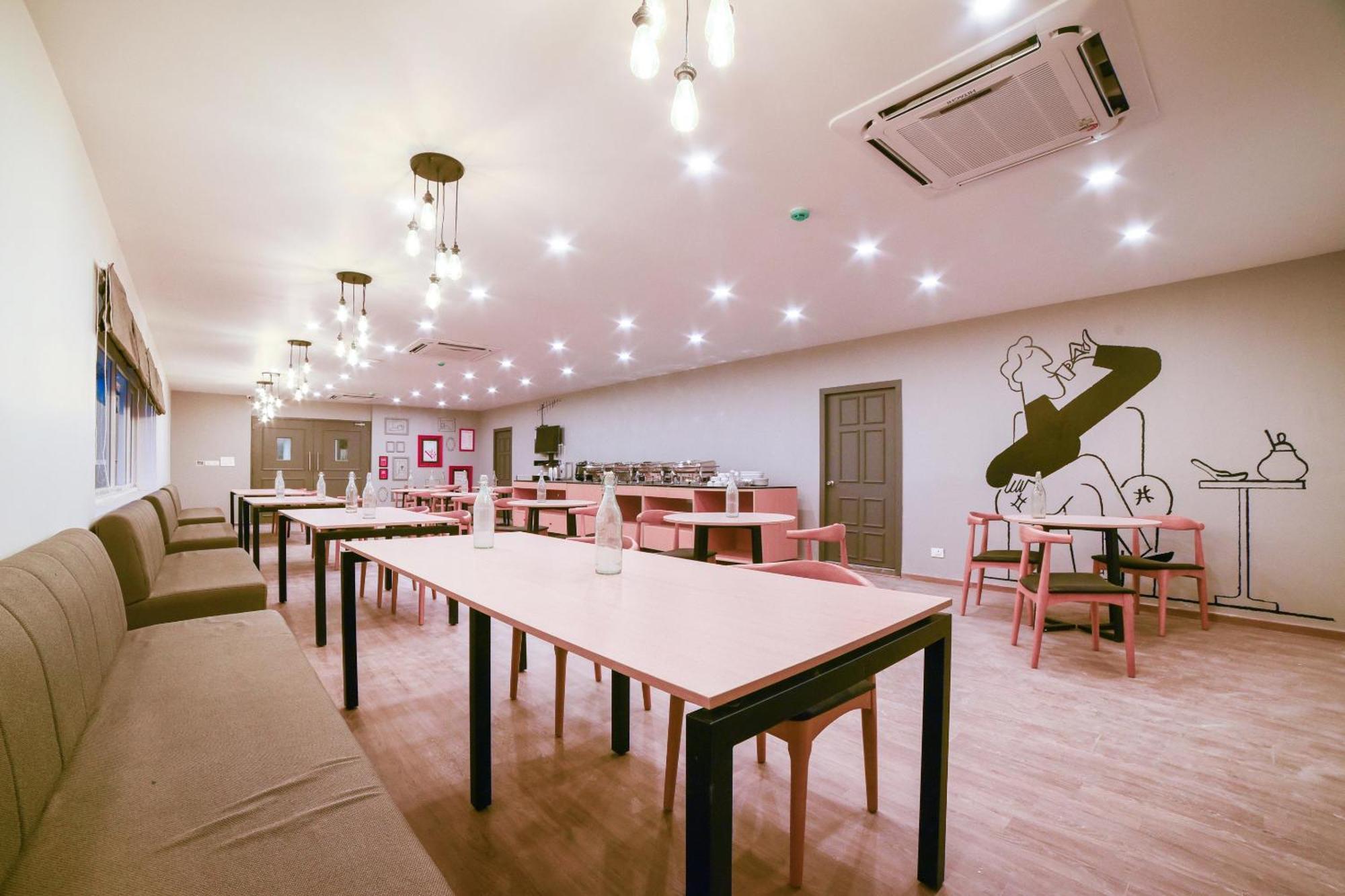 Townhouse 211 Laguna Ecr Near Juhu Beach Chennai Ngoại thất bức ảnh