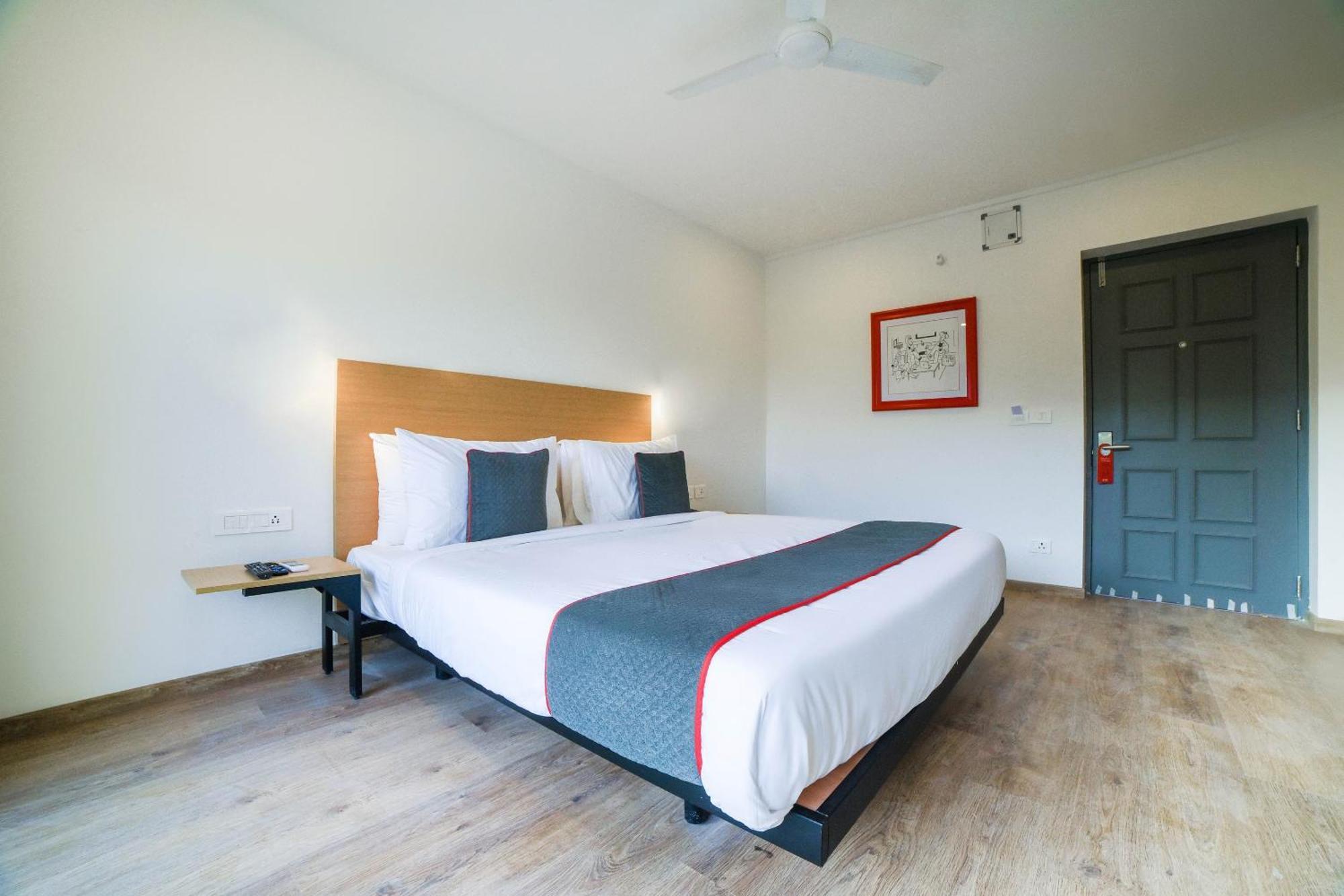 Townhouse 211 Laguna Ecr Near Juhu Beach Chennai Ngoại thất bức ảnh
