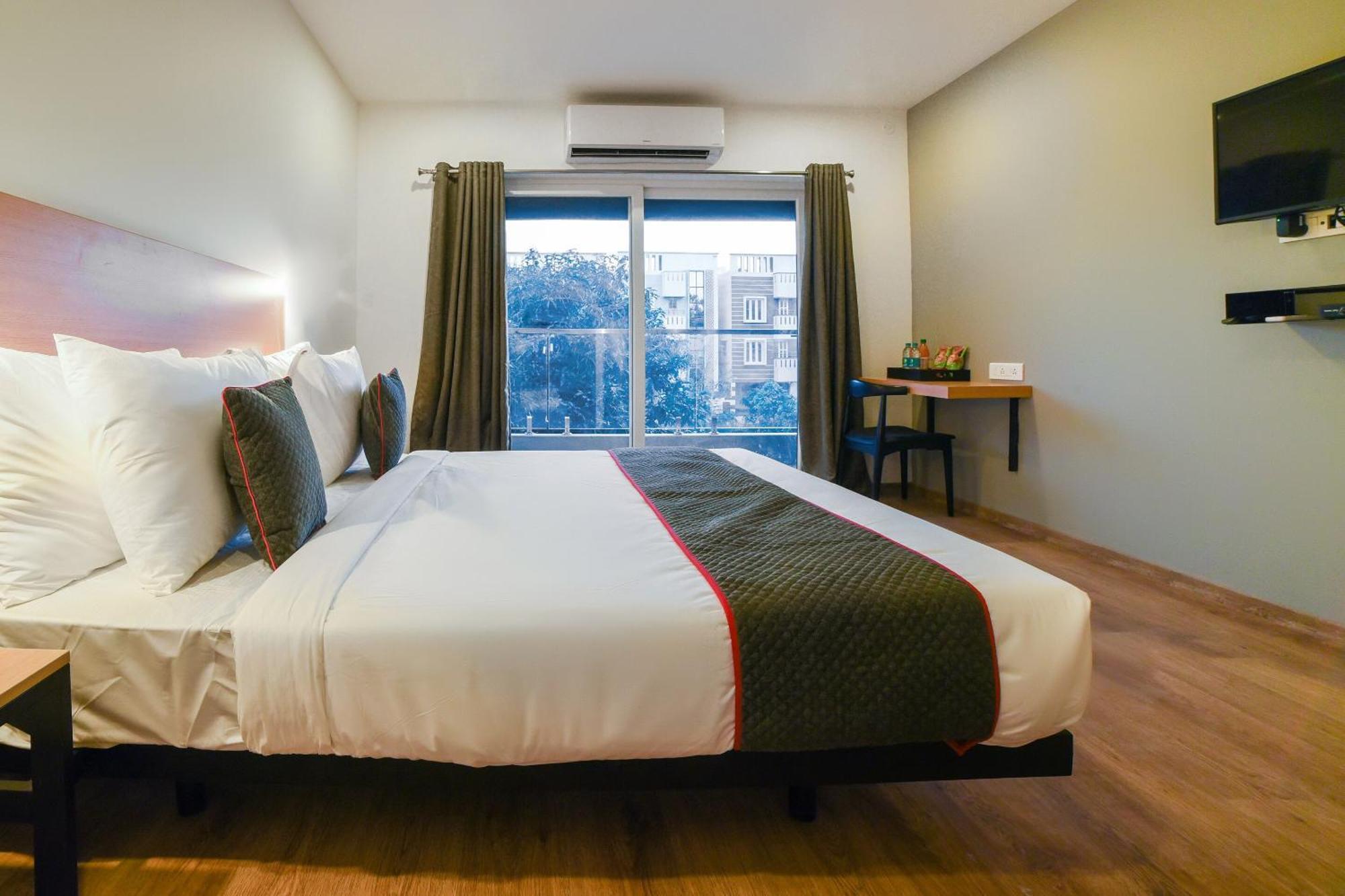 Townhouse 211 Laguna Ecr Near Juhu Beach Chennai Ngoại thất bức ảnh
